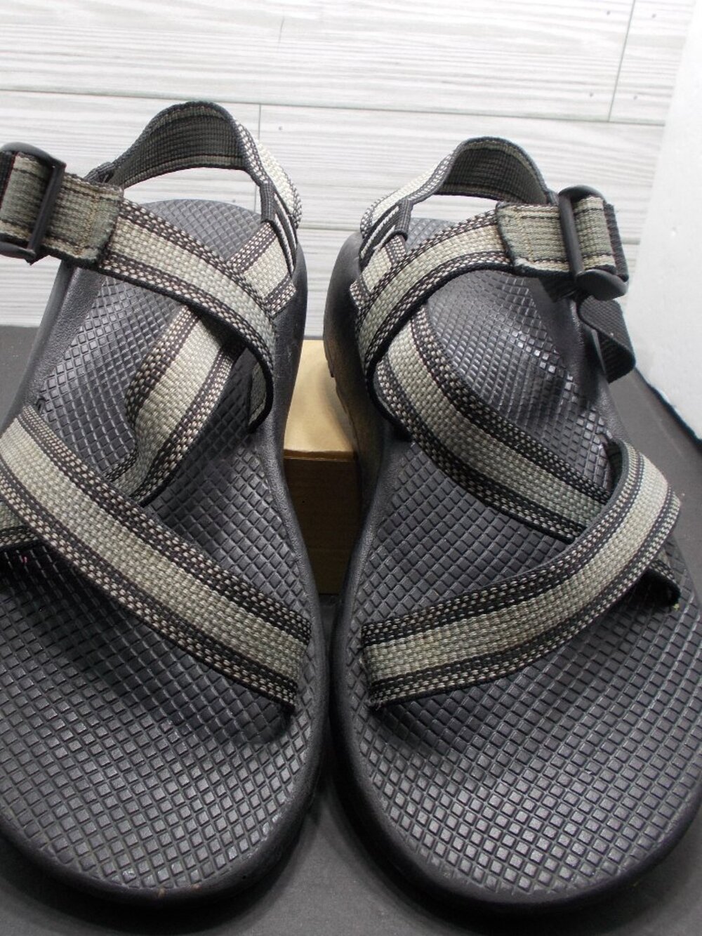 Chaco Z/Cloud Wide-Strap Men's Sandals Size 9